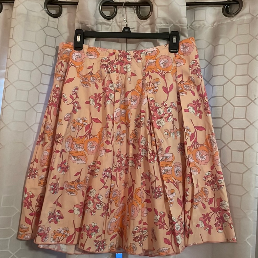 New York & Company Skirt Women's 10 Peach & Pink Floral Pattern
